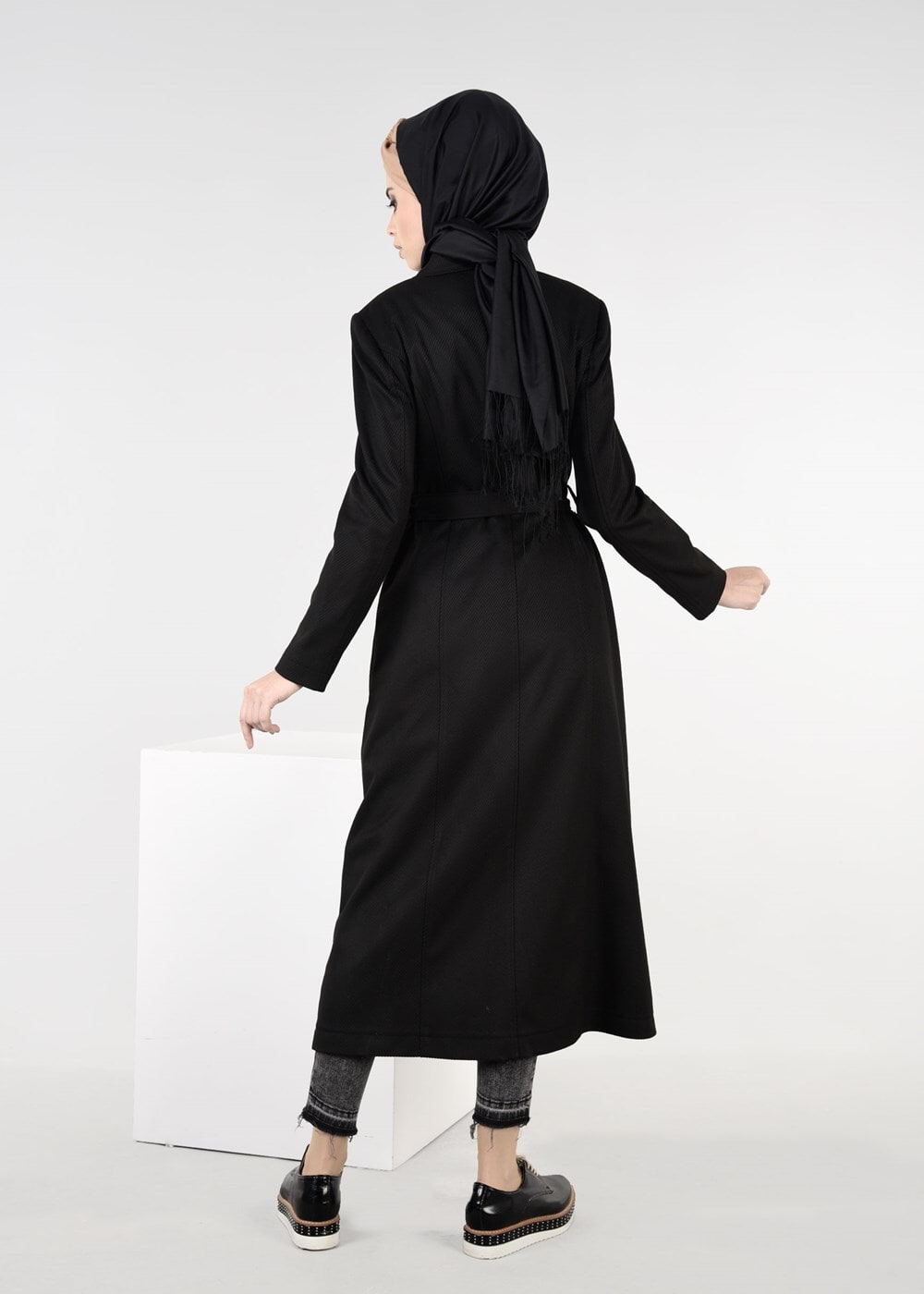 Tesettür giyim SİYAH KRUVAZE KEMERLİ DÜĞMELİ KABAN 9586 