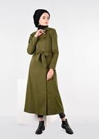 Tesettür giyim HAKİ KRUVAZE KEMERLİ DÜĞMELİ KABAN 9586 