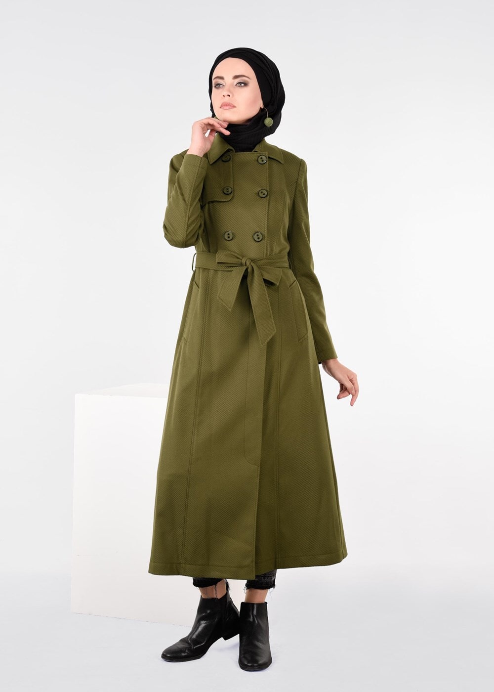 Tesettür giyim HAKİ KRUVAZE KEMERLİ DÜĞMELİ KABAN 9586 