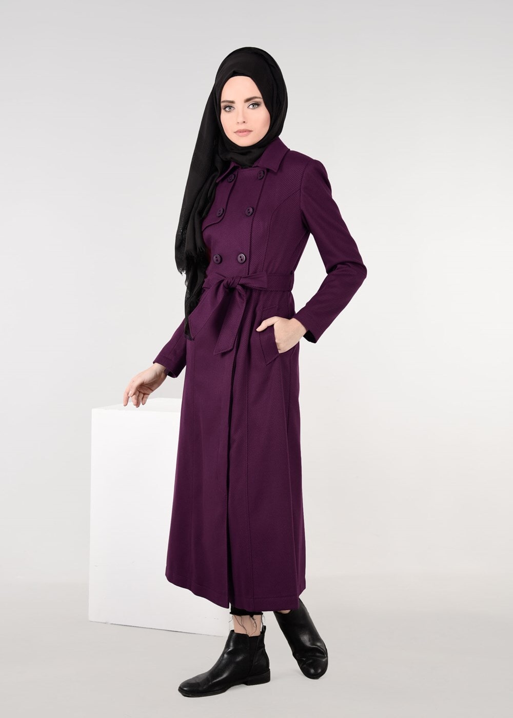 Tesettür giyim MOR KRUVAZE KEMERLİ DÜĞMELİ KABAN 9586 