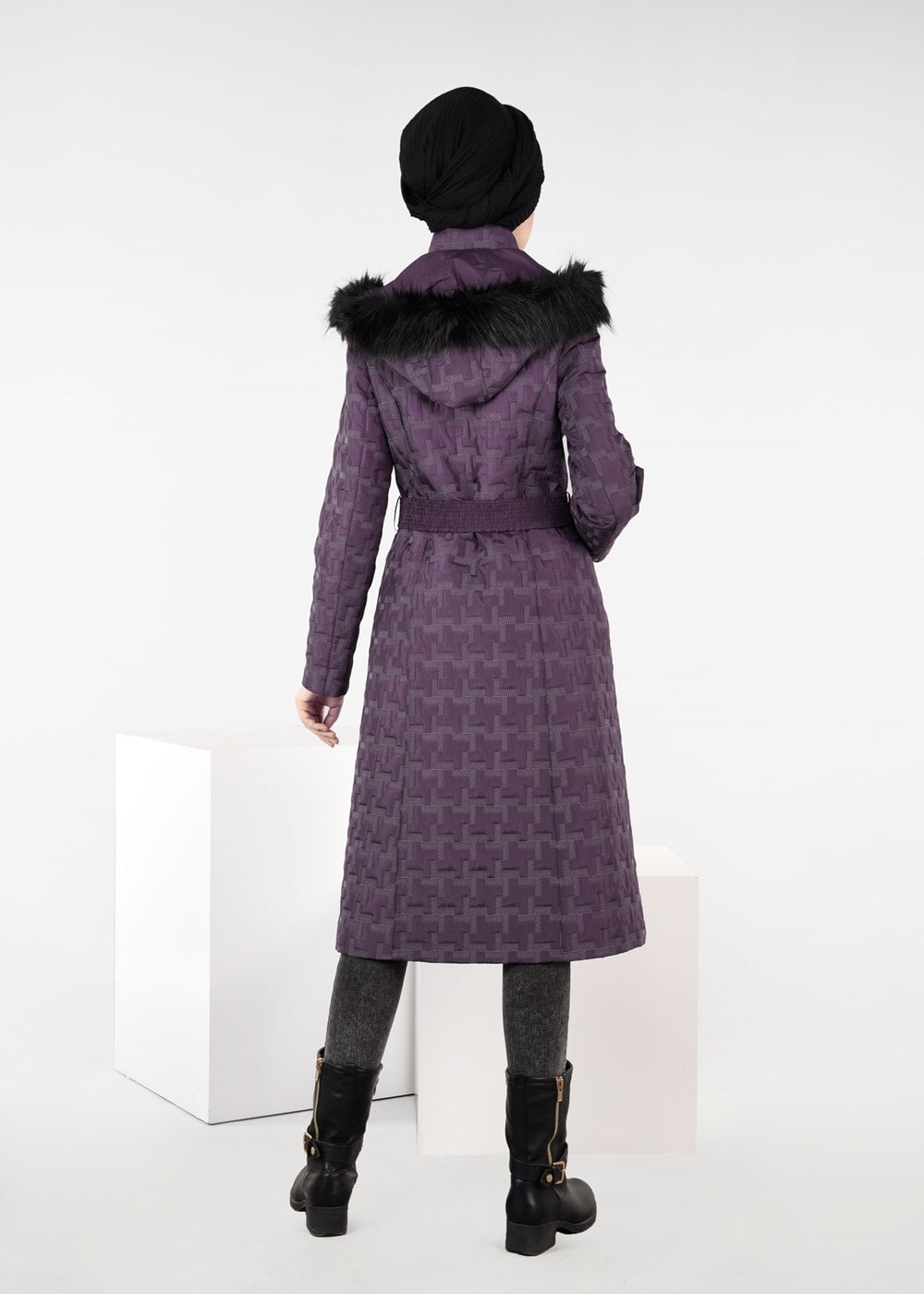 Tesettür giyim MÜRDÜM DESENLİ KEMERLİ KAPÜŞONLU KABAN 9598 