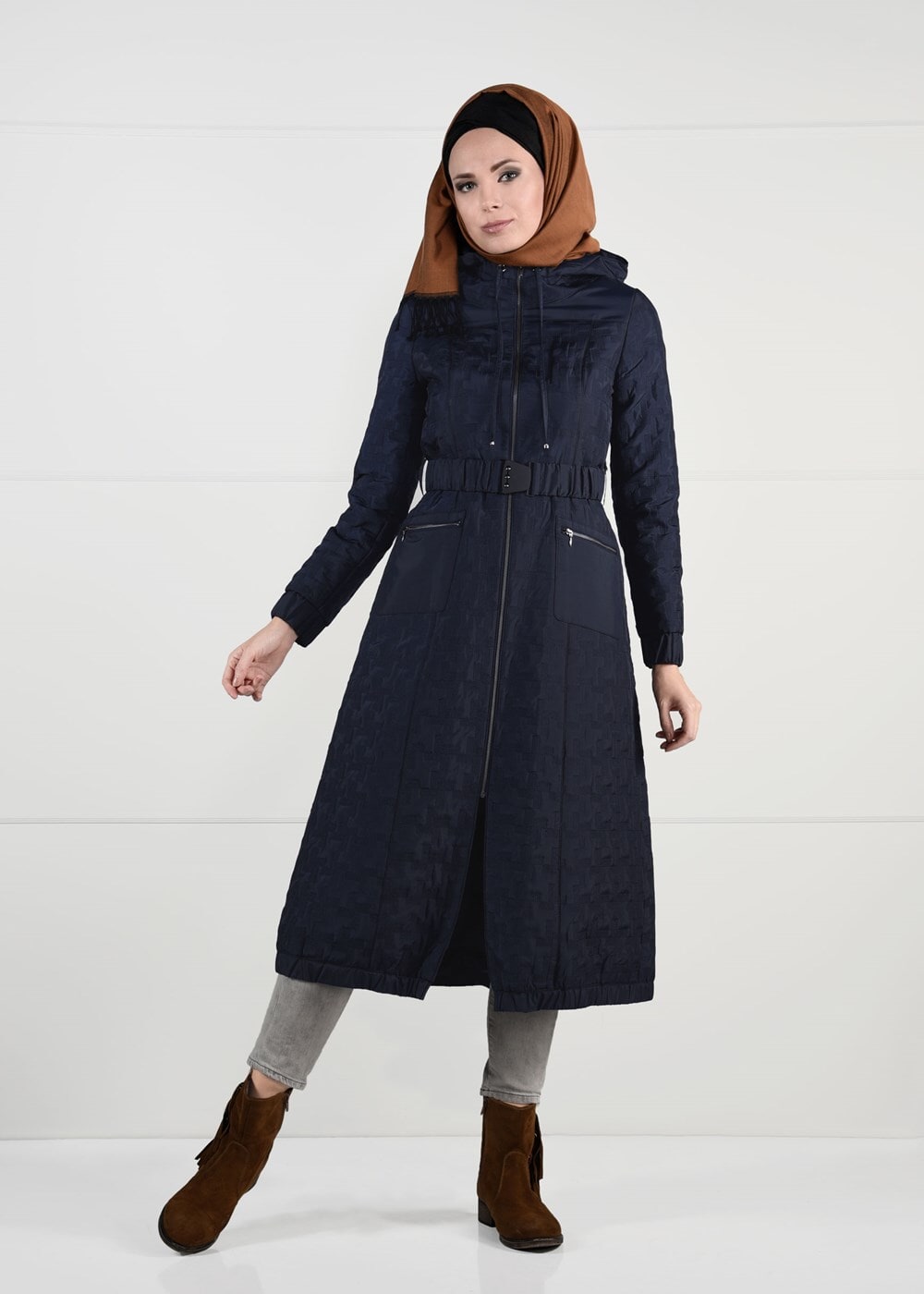 Tesettür giyim LACİVERT KEMERLİ KAPÜŞONLU KABAN 9600 