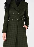 Tesettür giyim YEŞİL KAZAYAĞI DESENLİ KRUVAZE KABAN 9607