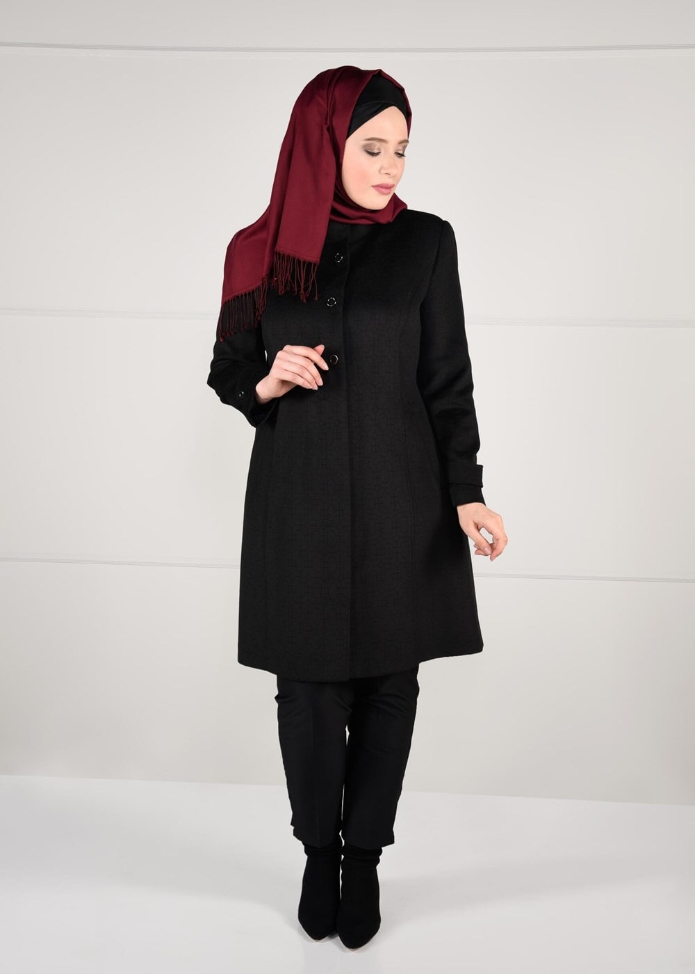 Hijab clothing BLACK GROMMET DETAILED WALKER COAT 9610