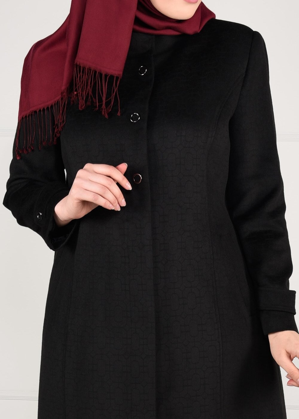 Tesettür giyim SİYAH KUŞGÖZÜ DETAYLI KAŞE KABAN 9610
