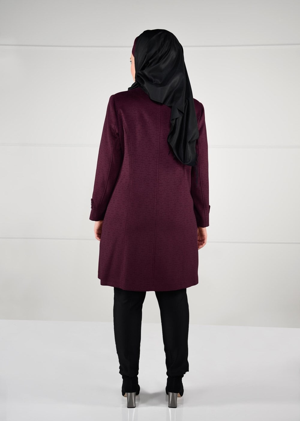 Hijab clothing PLUM GROMMET DETAILED WALKER COAT 9610