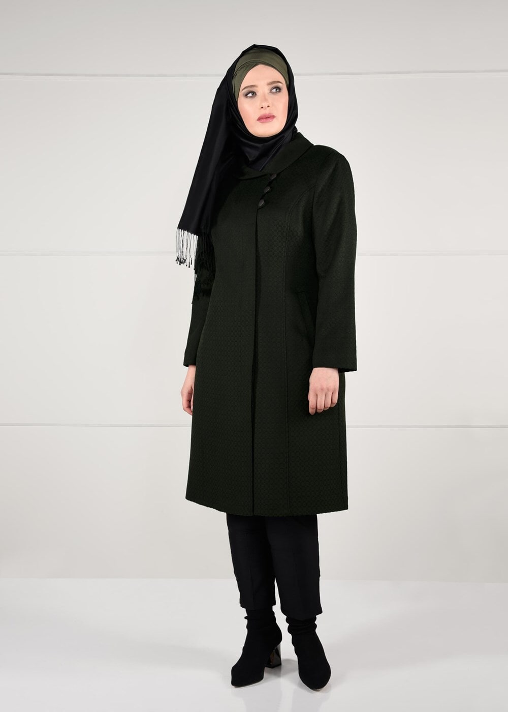 Vêtements hijab KAKI MANTEAU EN LAINE À BOUTONÉ 9611
