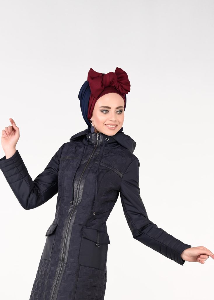 Tesettür giyim LACİVERT KAPÜŞONLU FERMUARLI KABAN  9612