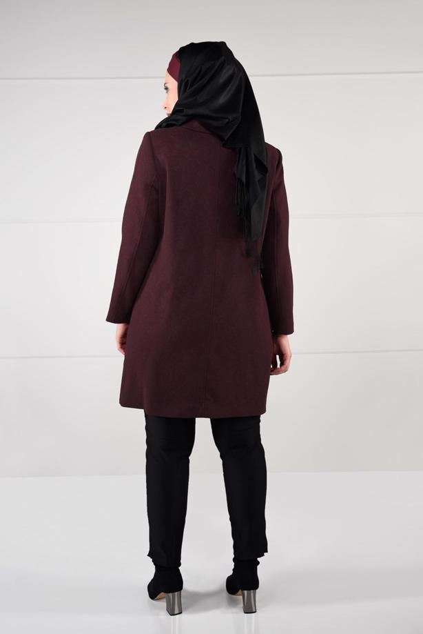 Vêtements hijab ROUGE BORDEAUX MANTEAU EN LAINE AVEC BROCHE 9618  - TRENDTESETTÜR