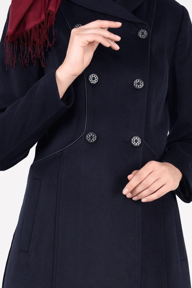 Tesettür giyim LACİVERT KRUVAZE DÜĞMELİ MANTO 9491 - TRENDTESETTÜR