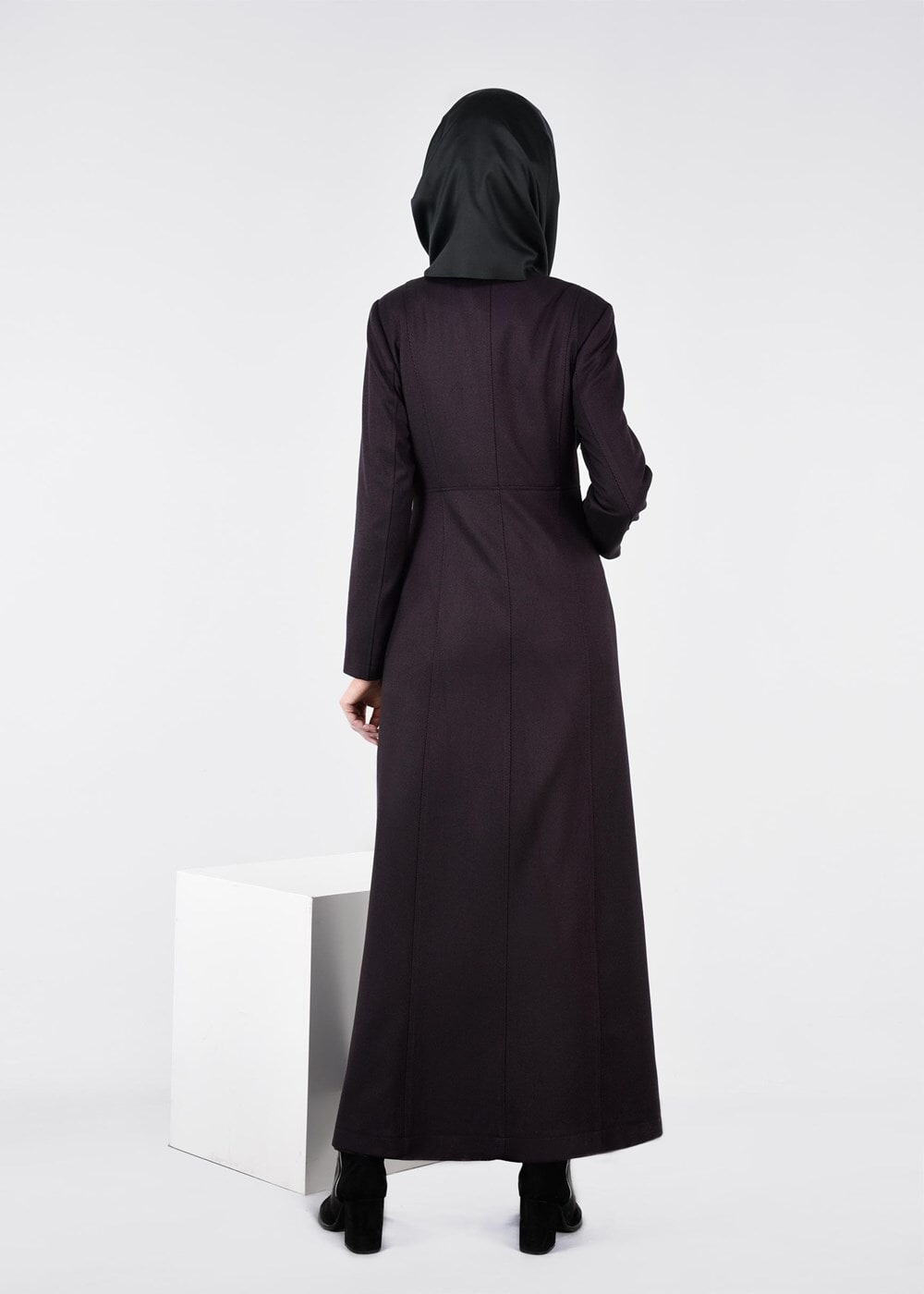 Tesettür giyim MÜRDÜM HAKİM YAKA MANTO 9570