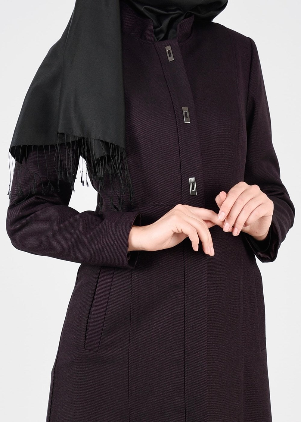 Tesettür giyim MÜRDÜM HAKİM YAKA MANTO 9570