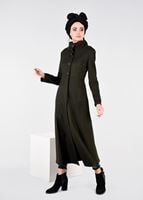 Tesettür giyim HAKİ DÜĞMELİ MANTO 9591