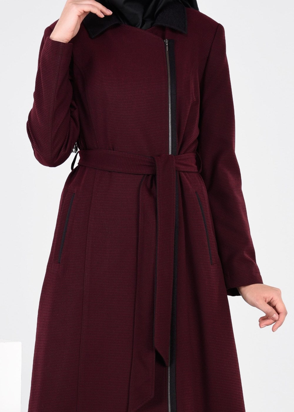 Tesettür giyim MÜRDÜM KUŞAKLI FERMUARLI MANTO 9603