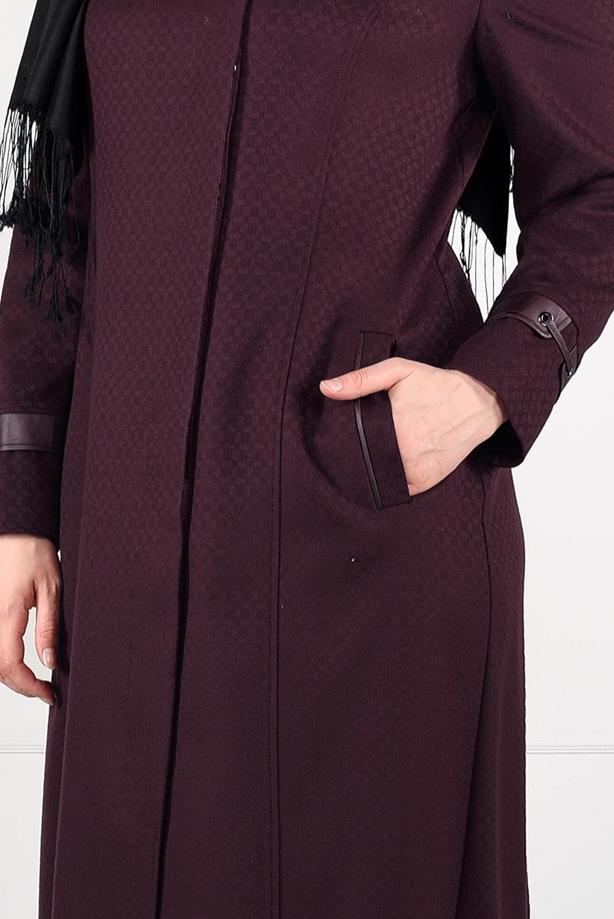 Tesettür giyim BORDO CEPLİ KAŞE MANTO 9616 - TRENDTESETTÜR