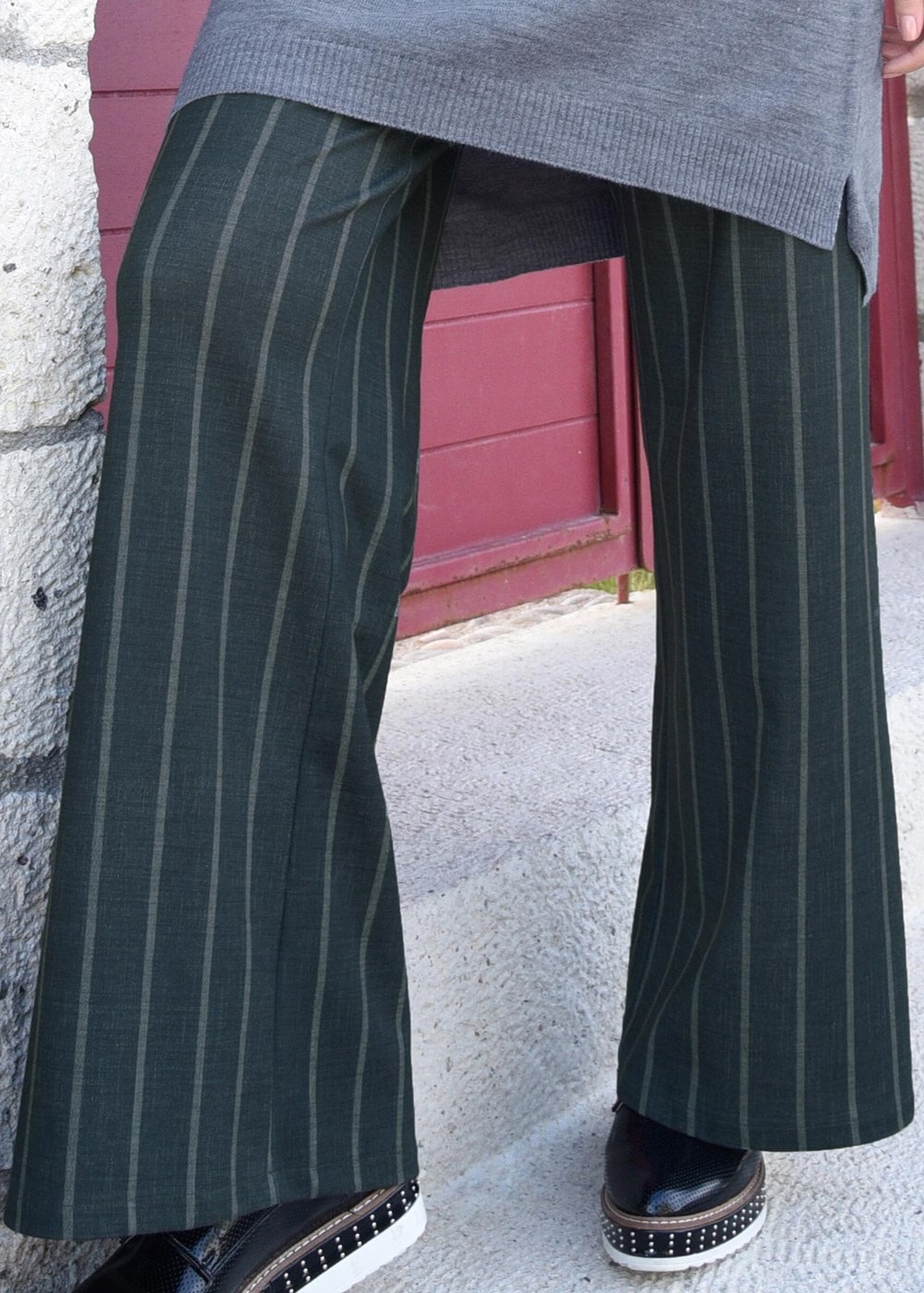 Tesettür giyim GRİ ÇİZGİLİ SALAŞ PANTOLON 7034