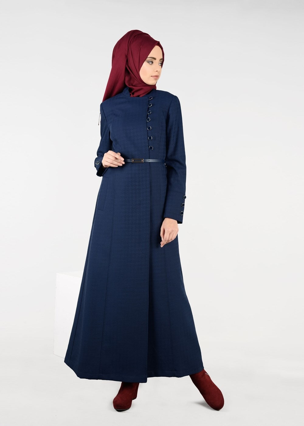 Tesettür giyim LACİVERT DÜĞME DETAYLI PARDESÜ 1854