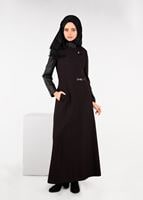 Tesettür giyim BORDO KOLLARI SUNİ DERİ ŞERİTLİ PÖTİKARE PARDESÜ 1874 