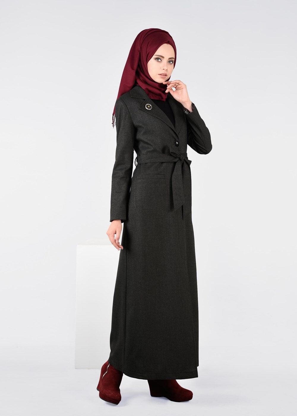 Tesettür giyim SİYAH BROŞLU İNCE KAŞE PARDESÜ 1878	