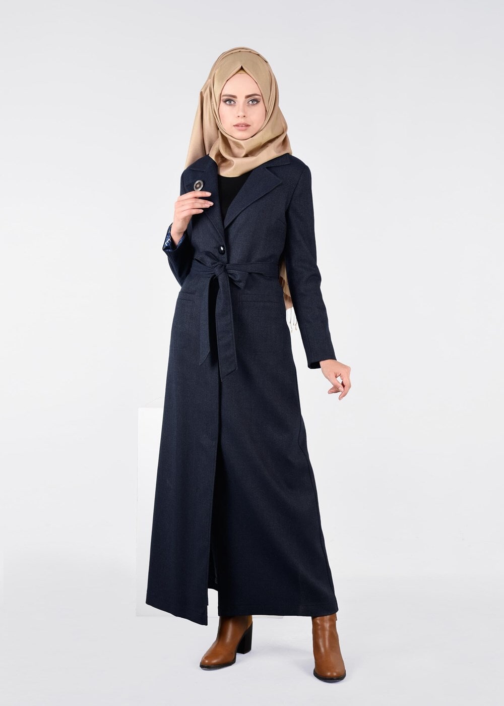 Tesettür giyim LACİVERT BROŞLU İNCE KAŞE PARDESÜ 1878	