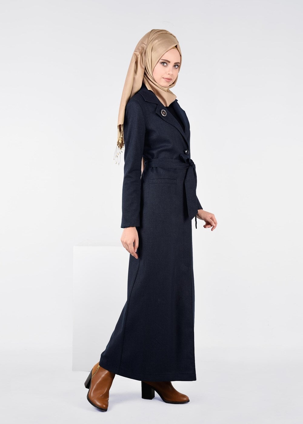 Tesettür giyim LACİVERT BROŞLU İNCE KAŞE PARDESÜ 1878	