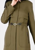 Tesettür giyim YEŞİL BELİ BÜZGÜLÜ KEMER DETAYLI PARDESÜ 1889