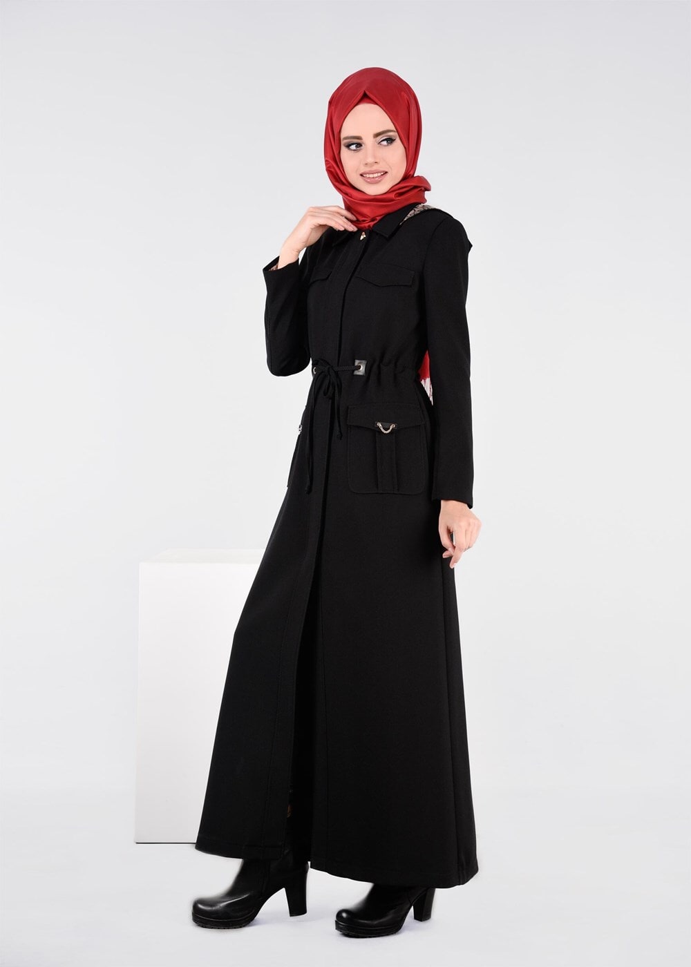 Tesettür giyim SİYAH KAPÜŞONLU PARDESÜ 1891