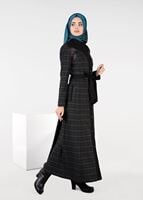 Tesettür giyim MAVİ ÇITÇITLI EKOSE PARDESÜ 1904