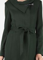 Tesettür giyim YEŞİL DÜĞME DETAYLI DESENLİ PARDESÜ 1911