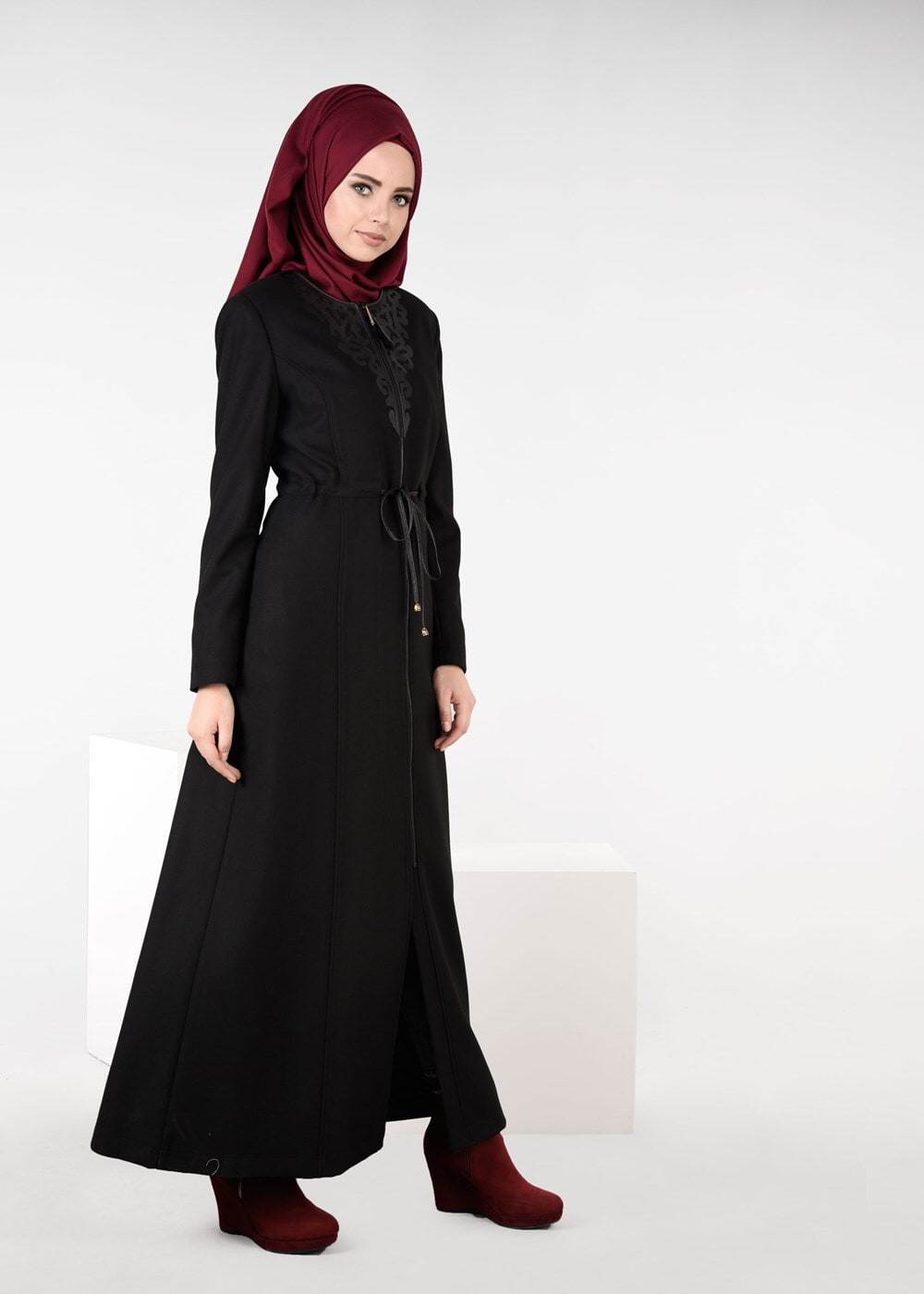 Tesettür giyim SİYAH BELDEN BAĞCIKLI PARDESÜ 1920