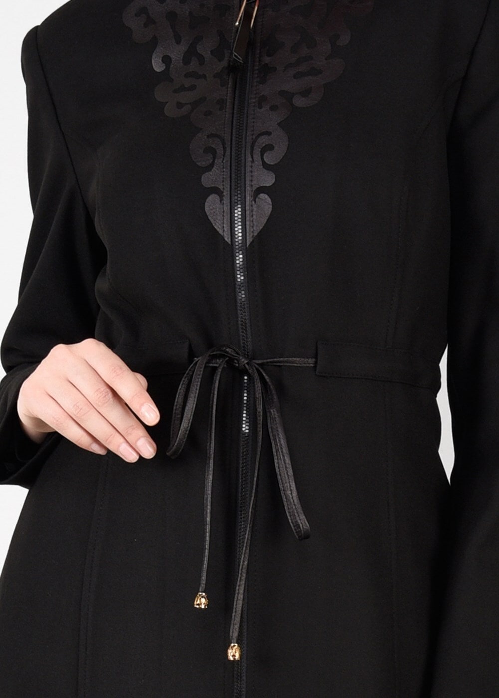 Tesettür giyim SİYAH BELDEN BAĞCIKLI PARDESÜ 1920