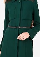 Tesettür giyim YEŞİL OMUZU DETAYLI DÜĞMELİ KEMERLİ PARDESÜ 1935