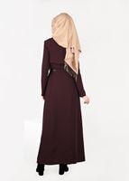 Tesettür giyim MÜRDÜM OMUZU DETAYLI DÜĞMELİ KEMERLİ PARDESÜ 1935