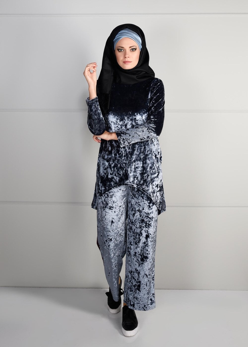 Tesettür giyim GRİ ASİMETRİK KESİM KADİFE 2Lİ PANTOLONLU TAKIM 92141
