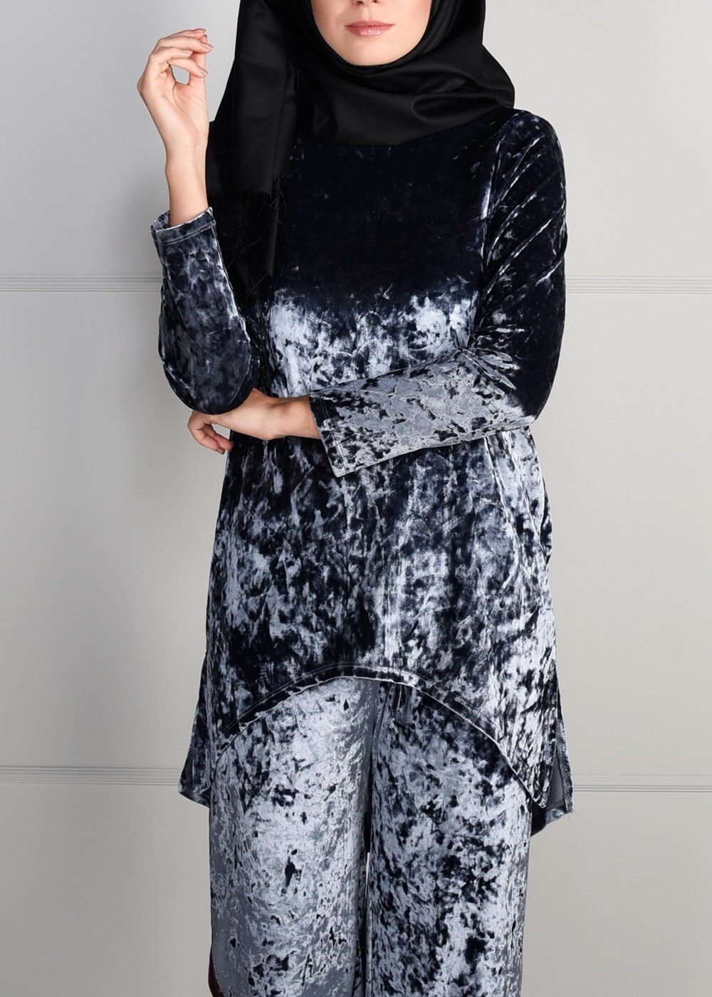 Tesettür giyim GRİ ASİMETRİK KESİM KADİFE 2Lİ PANTOLONLU TAKIM 92141