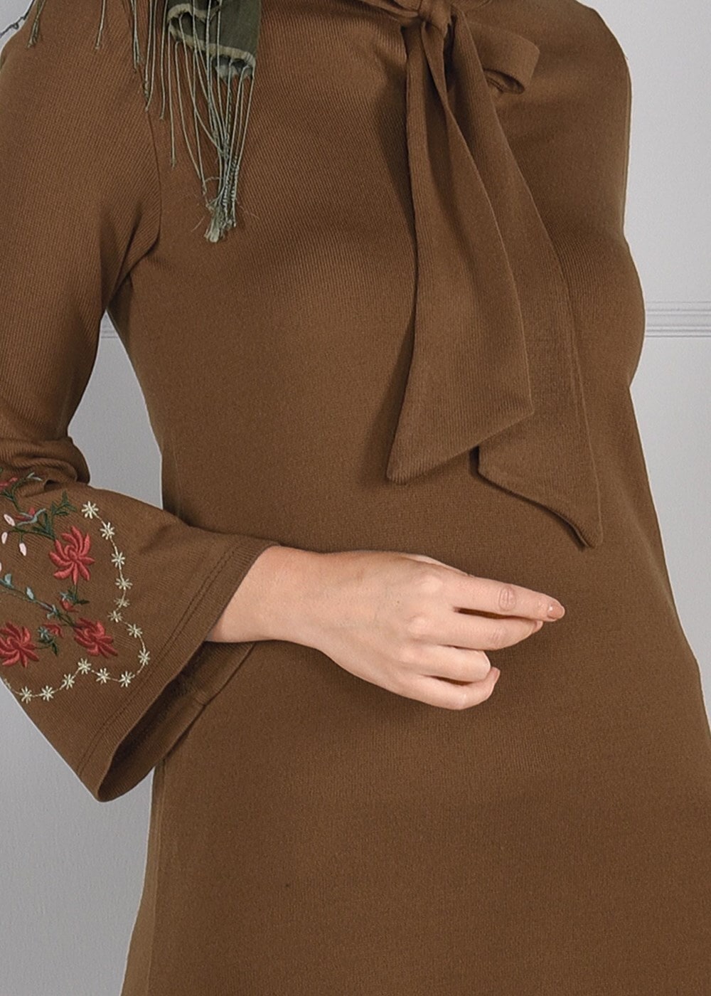 Tesettür giyim TABA NAKIŞLI FULARLI TUNİK 28941 