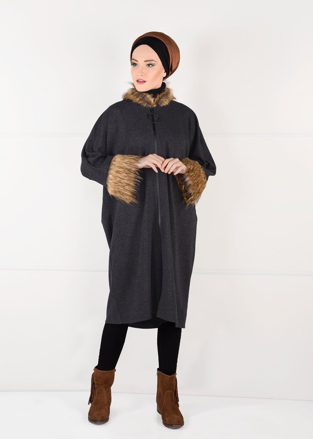 Tesettür giyim SİYAH YARASAKOL KABAN  40451