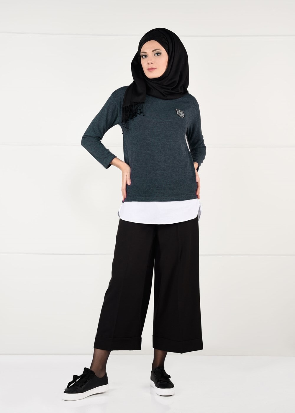 Tesettür giyim GRİ ARMA DETAYLI TUNİK 87451