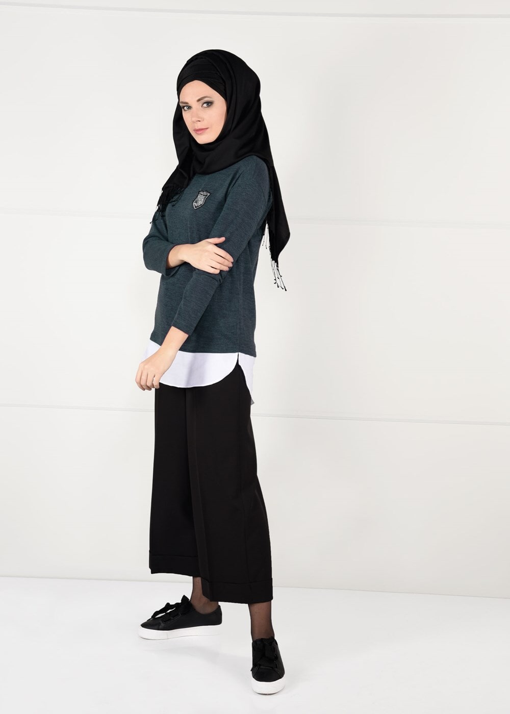Tesettür giyim GRİ ARMA DETAYLI TUNİK 87451