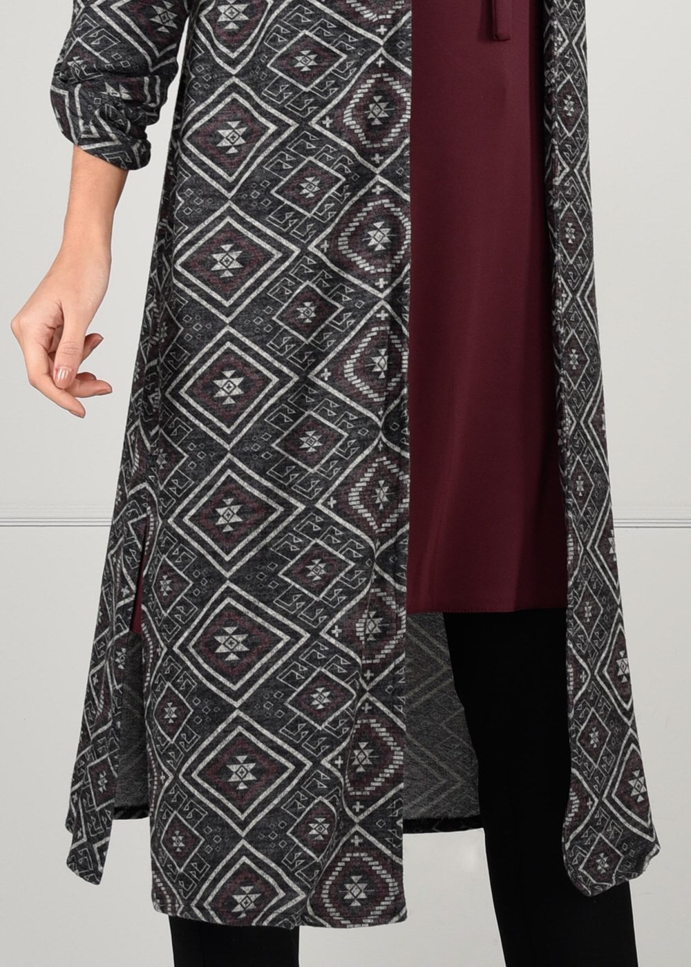 Tesettür giyim GRİ ETNİK DESENLİ 2Lİ TUNİK TAKIM 1657