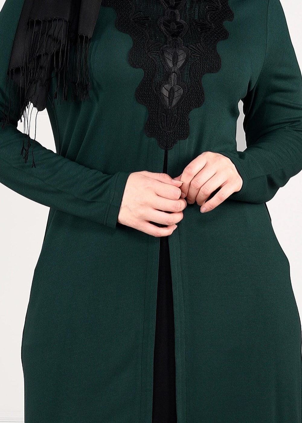 Tesettür giyim YEŞİL GÜPÜRLÜ ÖNÜ YIRTMAÇLI TUNİK 2611	