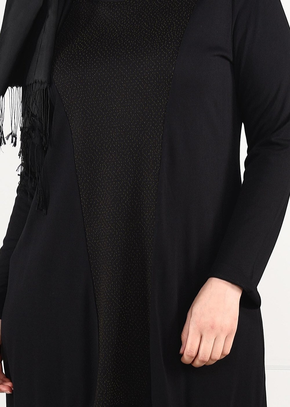 Tesettür giyim SİYAH ÖNÜ ŞERİT DETAYLI TUNİK 2616