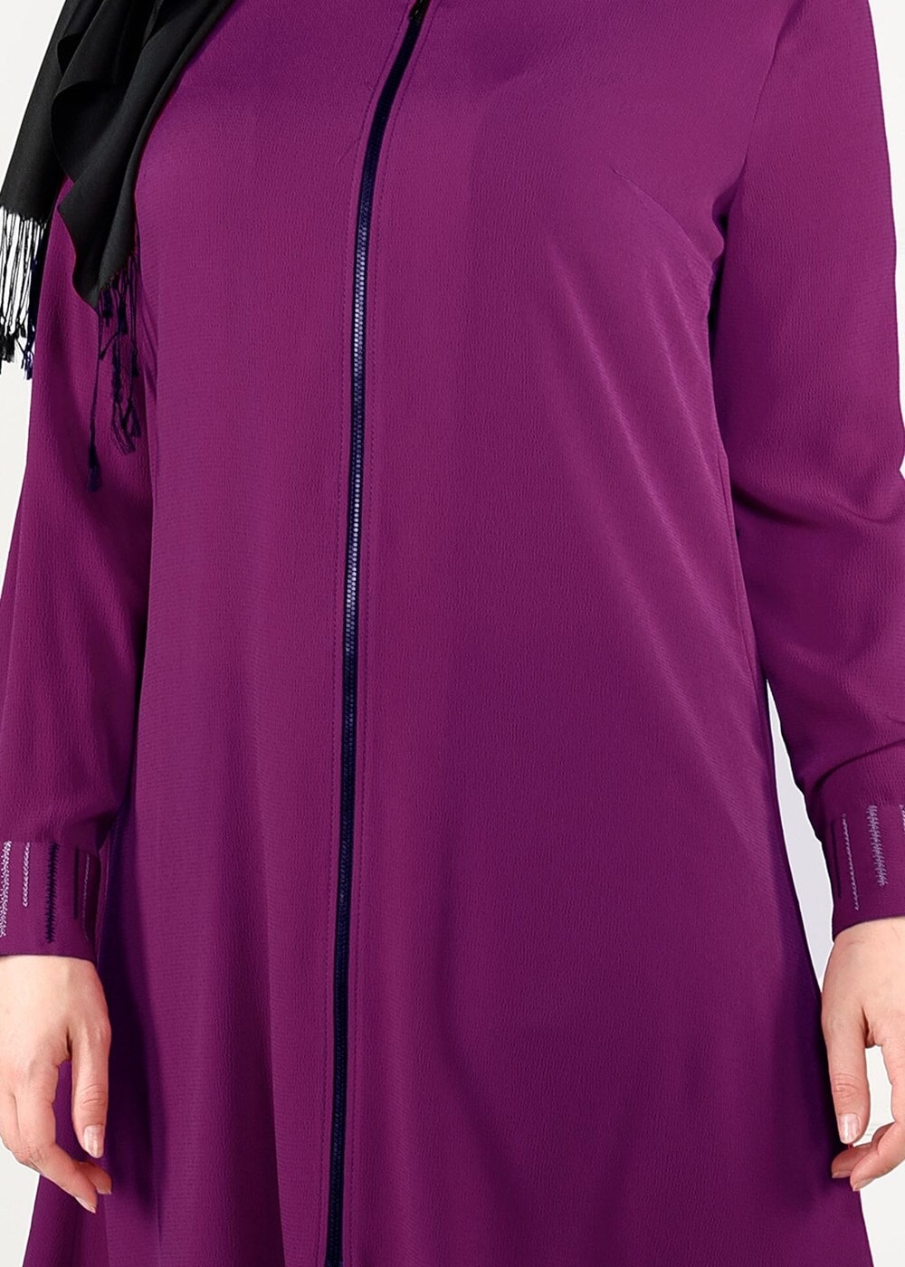 Tesettür giyim FUŞYA MANŞETLERİ KAPÜŞONU NAKIŞ DETAYLI FERMUARLI TUNİK 2622