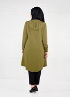 Tesettür giyim YEŞİL MANŞETLERİ KAPÜŞONU NAKIŞ DETAYLI FERMUARLI TUNİK 2622