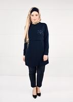 Tesettür giyim LACİVERT CEBİ NAKIŞLI KREP TUNİK 2624