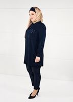 Tesettür giyim LACİVERT CEBİ NAKIŞLI KREP TUNİK 2624