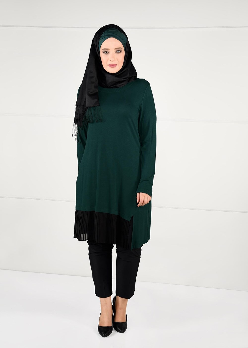 Tesettür giyim YEŞİL ŞİFON PİLİSE DETAYLI ÖRME TUNİK 2627