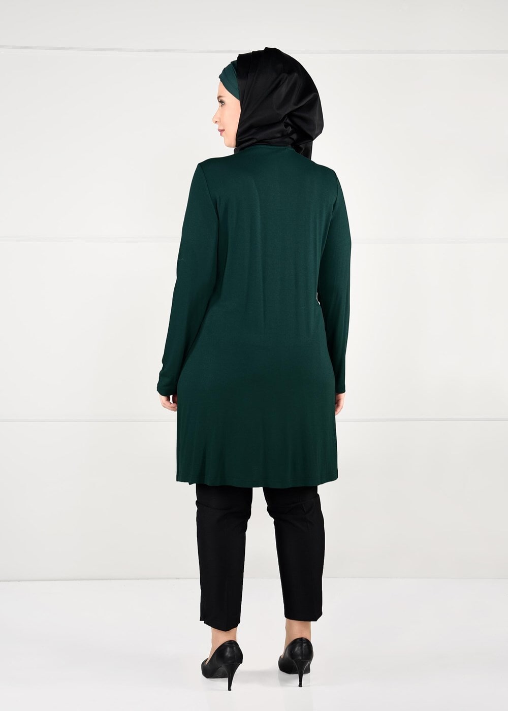 Tesettür giyim YEŞİL ŞİFON PİLİSE DETAYLI ÖRME TUNİK 2627
