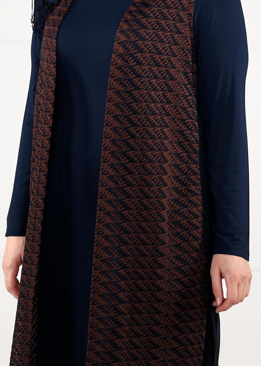 Vêtements hijab TABA TUNIQUE & VESTE EN DENTELLE 2640