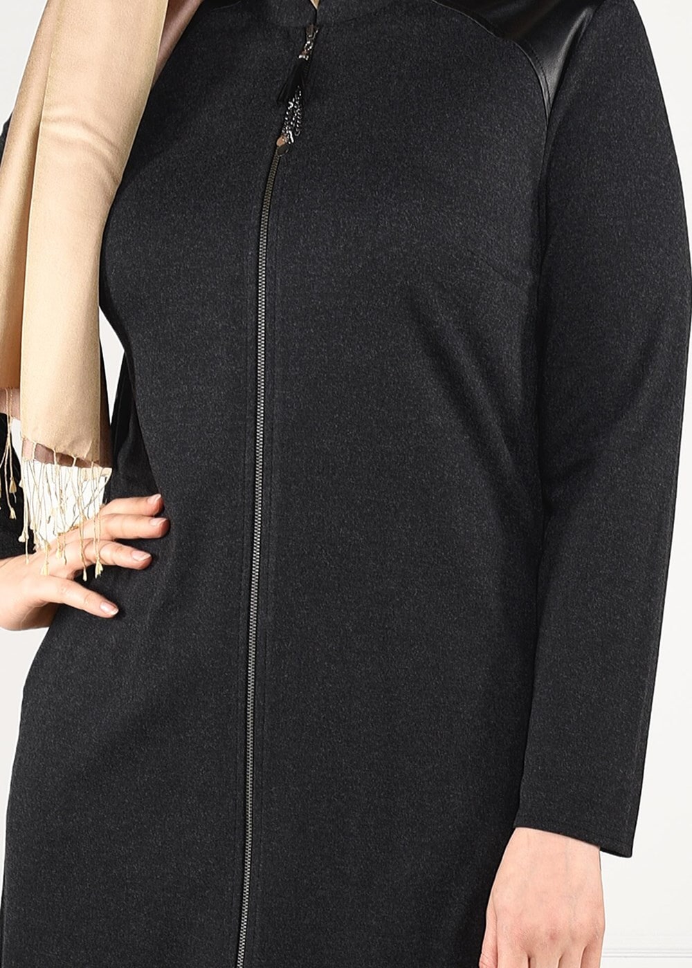 Tesettür giyim SİYAH HAKİM YAKA FERMUARLI ÖRME TUNİK 2651 